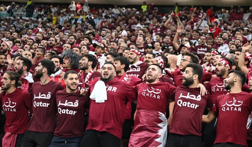 Fans From Qatar at No.5